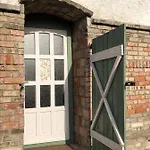 Kakukkfu Barlang-vendeghaz Lodge *